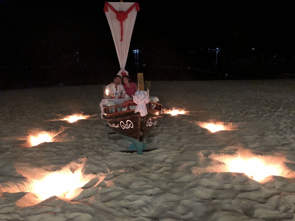 Phi Phi The Beach Resort 40/50