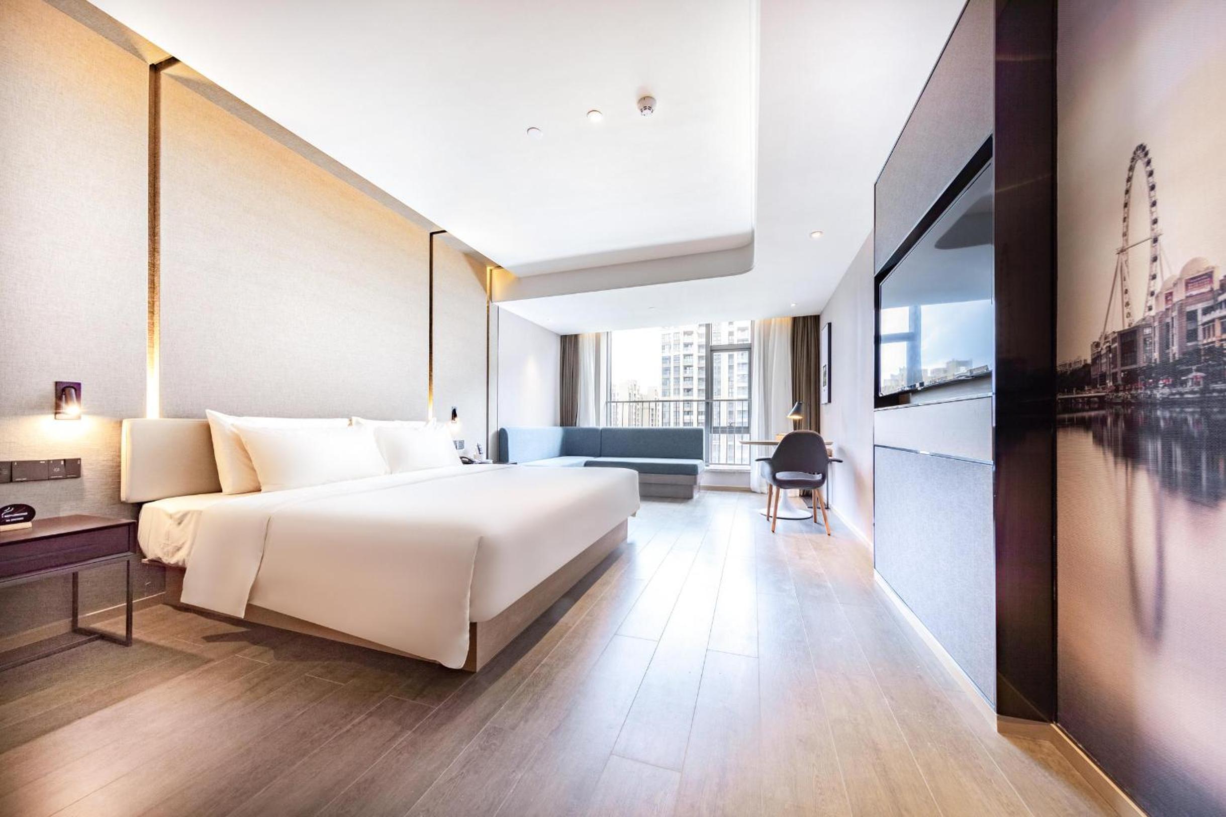 Family Suite, Jimu
