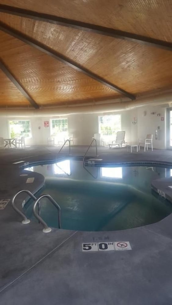 Windsor Place Inn 35/65