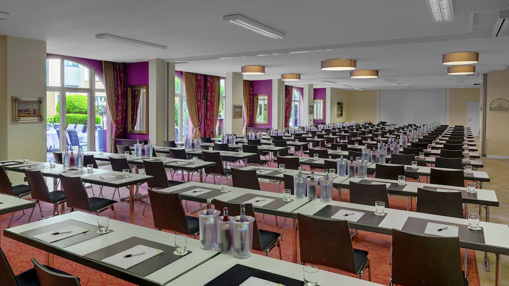 Hotel Villa Toskana 64/76