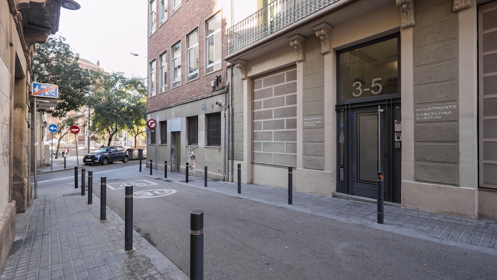 Barcelona Sants Station Apartments 1/39