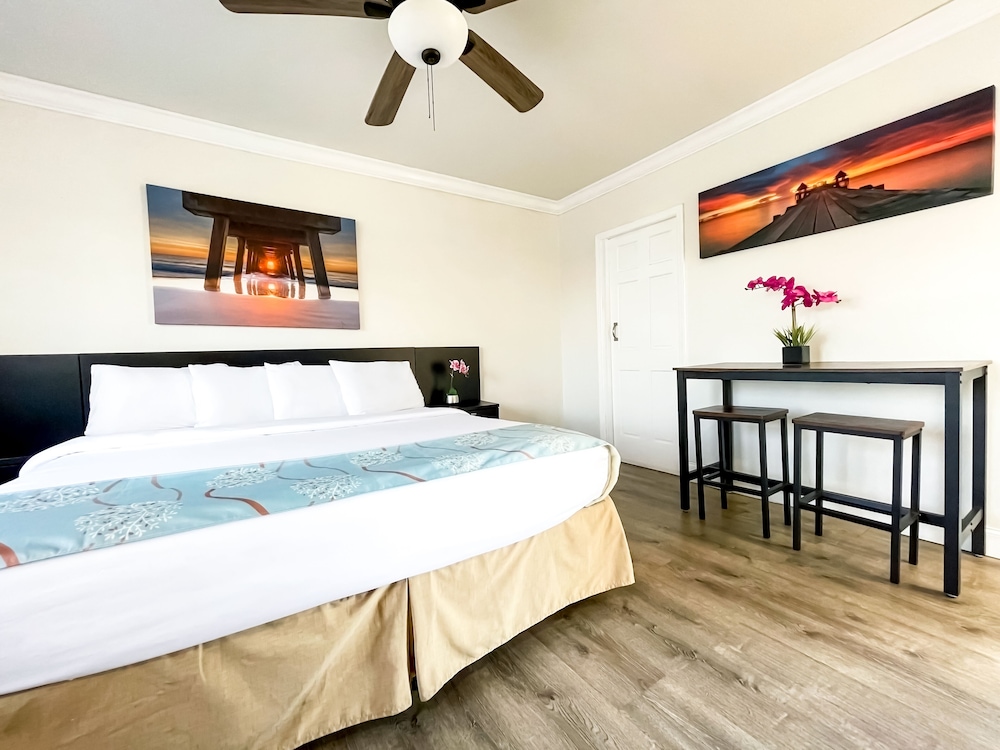 SUPERIOR, KING BED