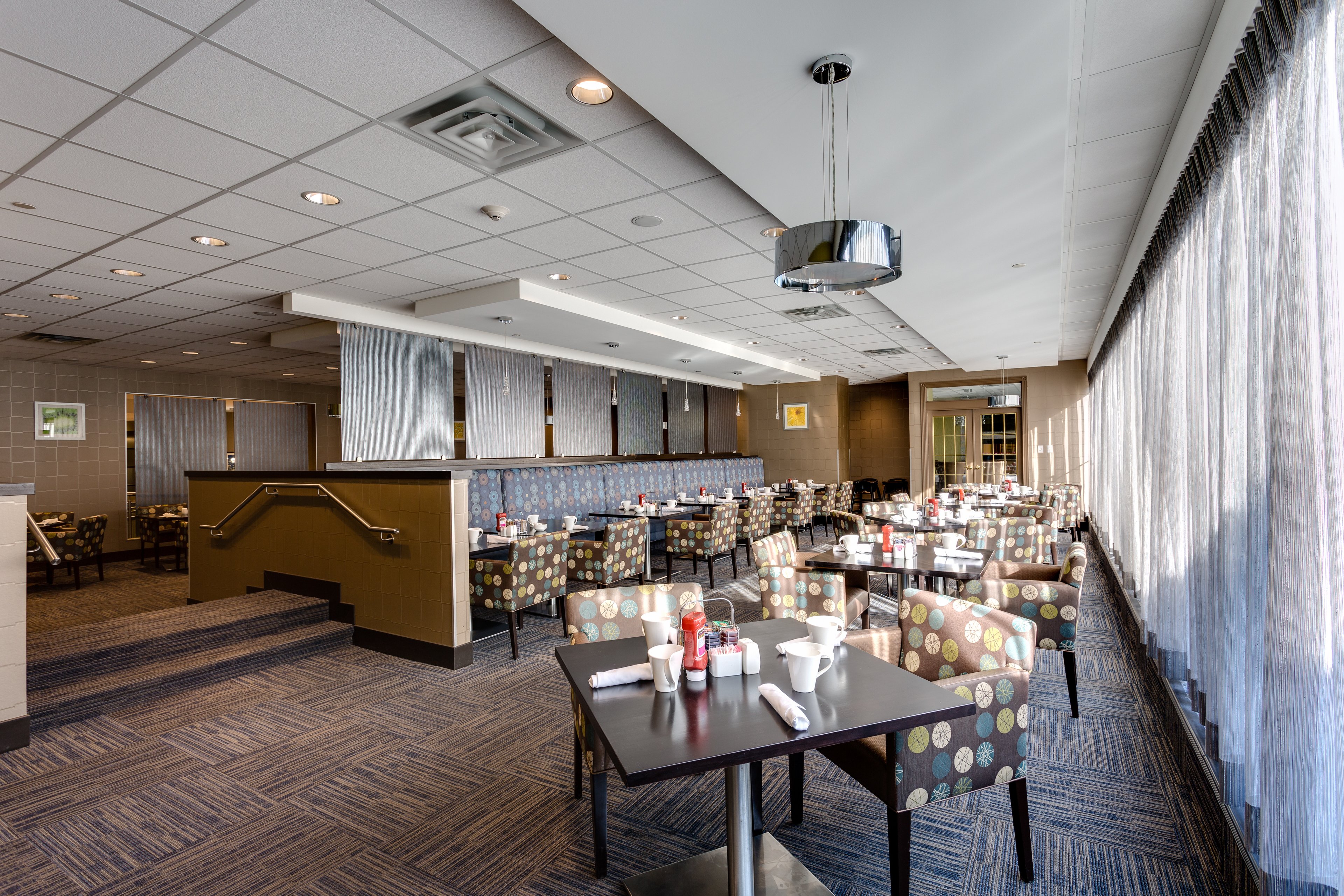 HOLIDAY INN SUDBURY 34/58