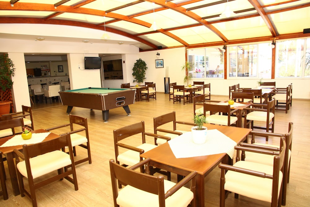 Triton Hotel 26/44