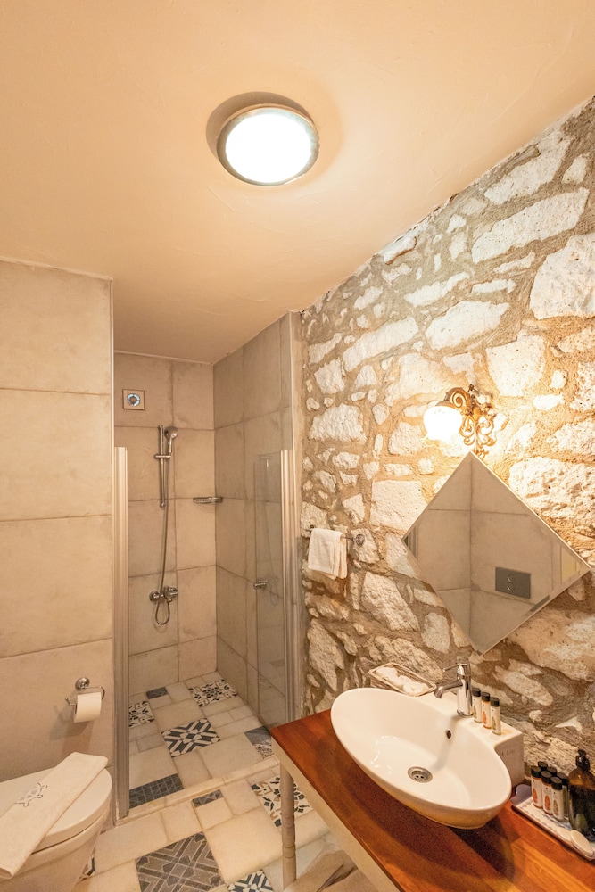 Alacati Eski Ev Hotel 35/38
