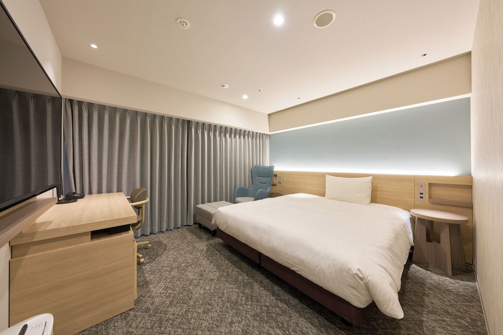 SUPERIOR, KING BED