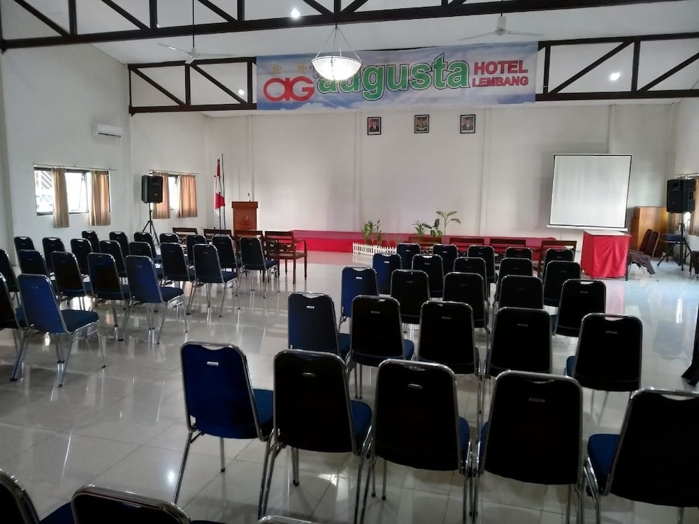 Hotel Augusta Lembang 16/20