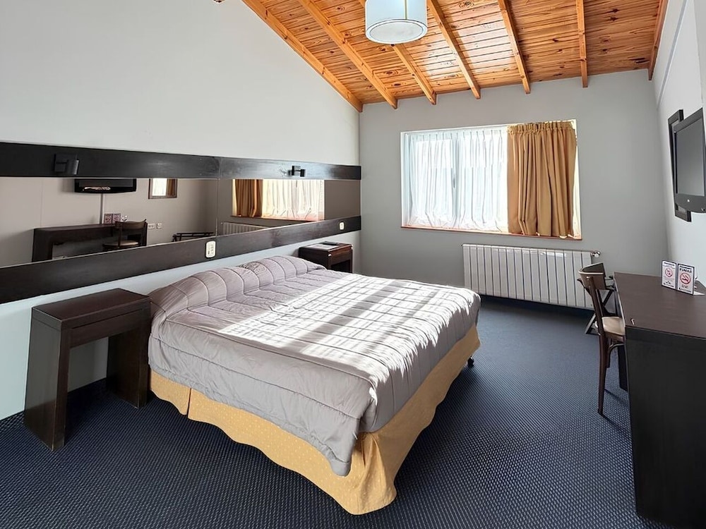 Marcopolo Suites Calafate 15/49