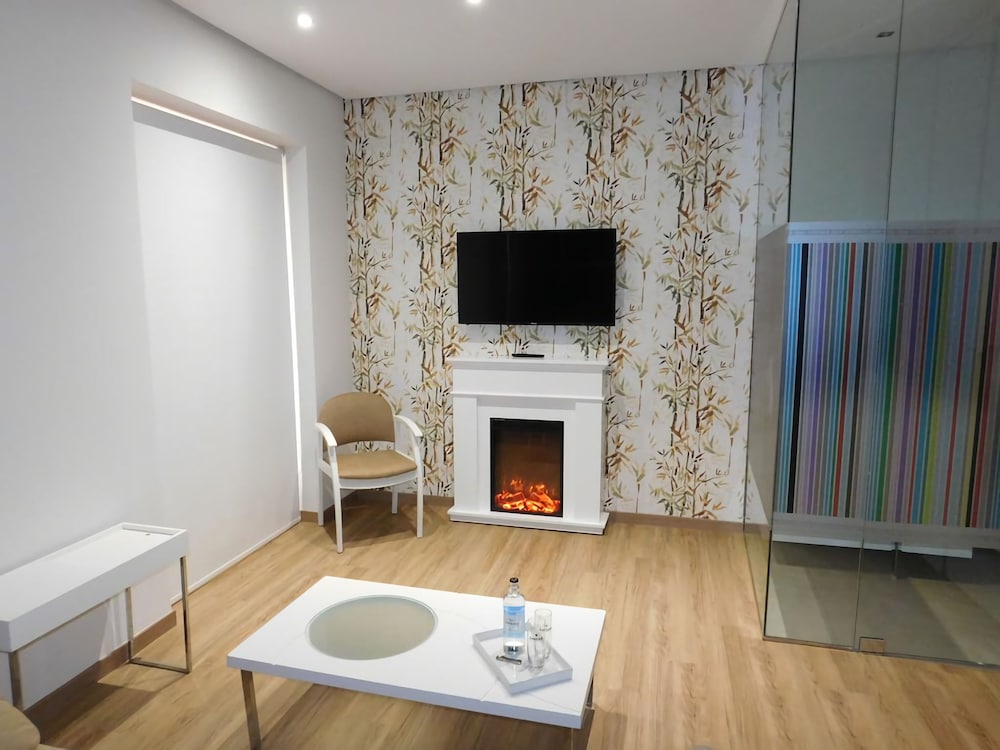 Hotel Canitas Spa 50/66