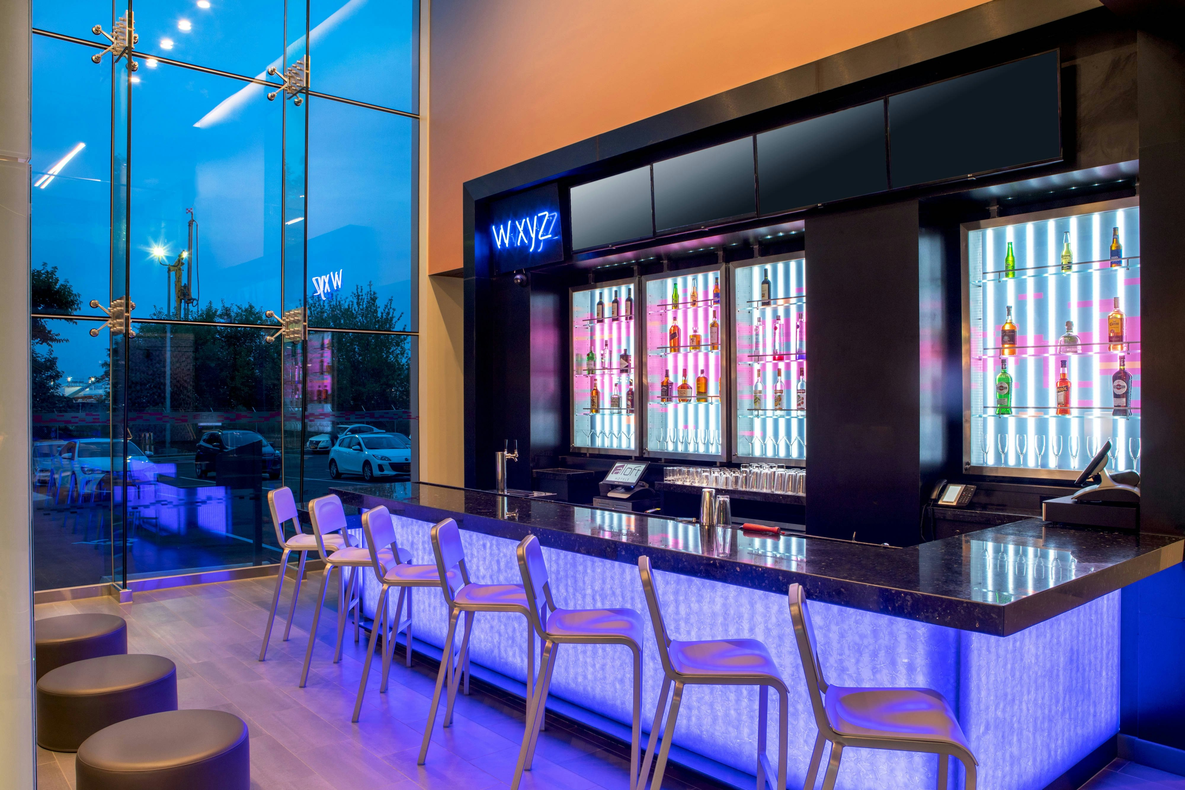 Aloft New York Laguardia Airport 22/26