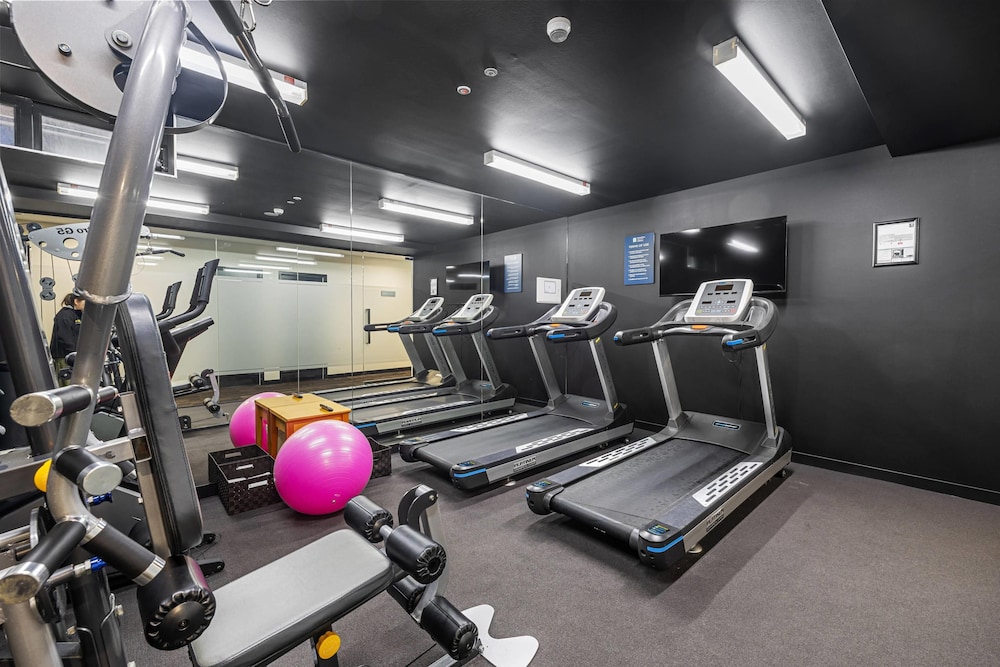 MainStay Suites Hawthorn 24/48