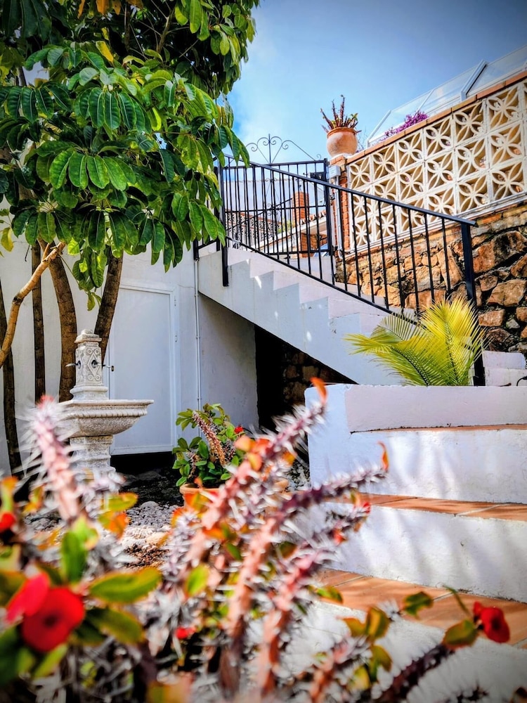 Boutique X Pueblo Benalmadena 3/47