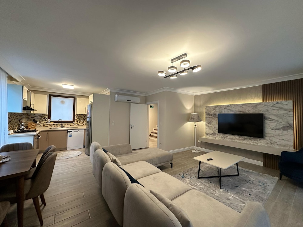 Riyan Garden Villas 8/14