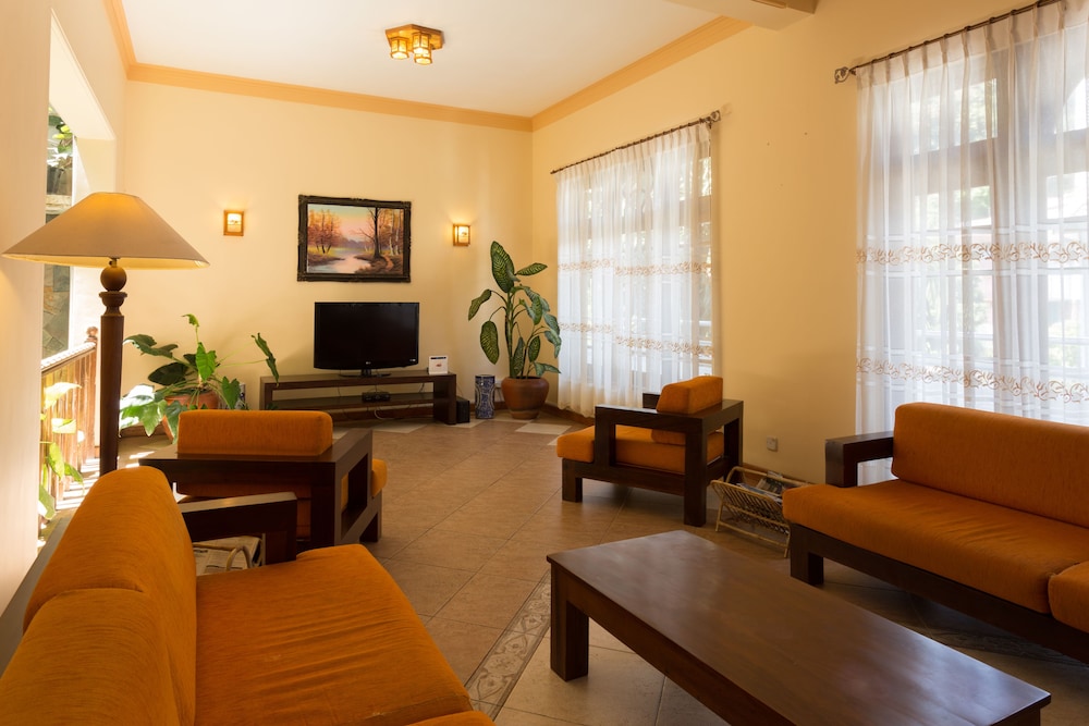 Oak Ray Serene Garden Hotel 39/64