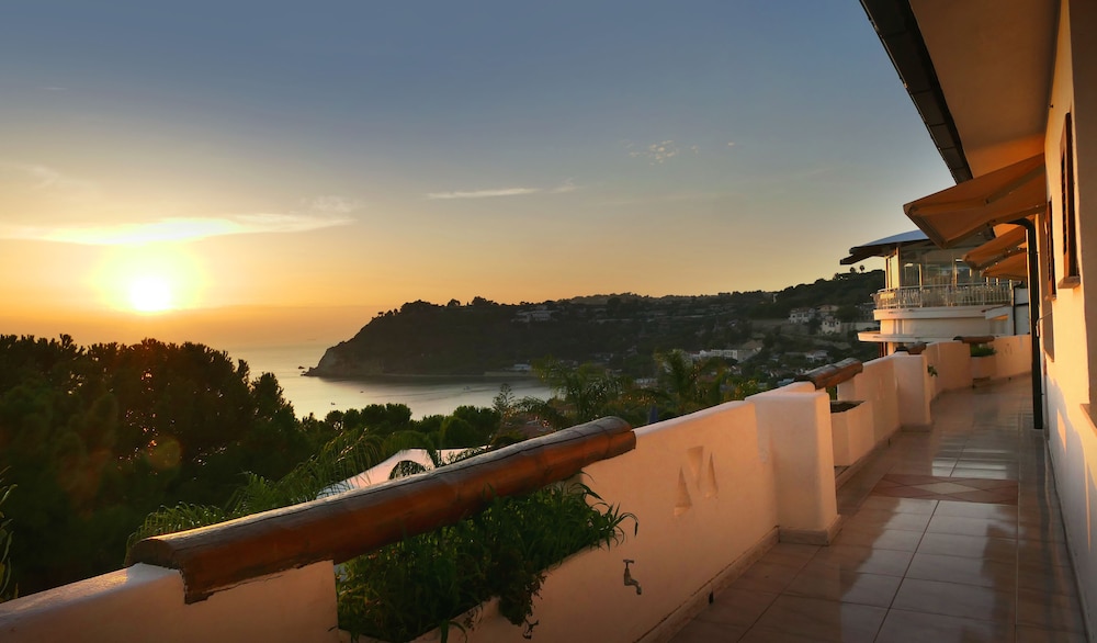 Scoglio Della Galea Village And Spa 43/50