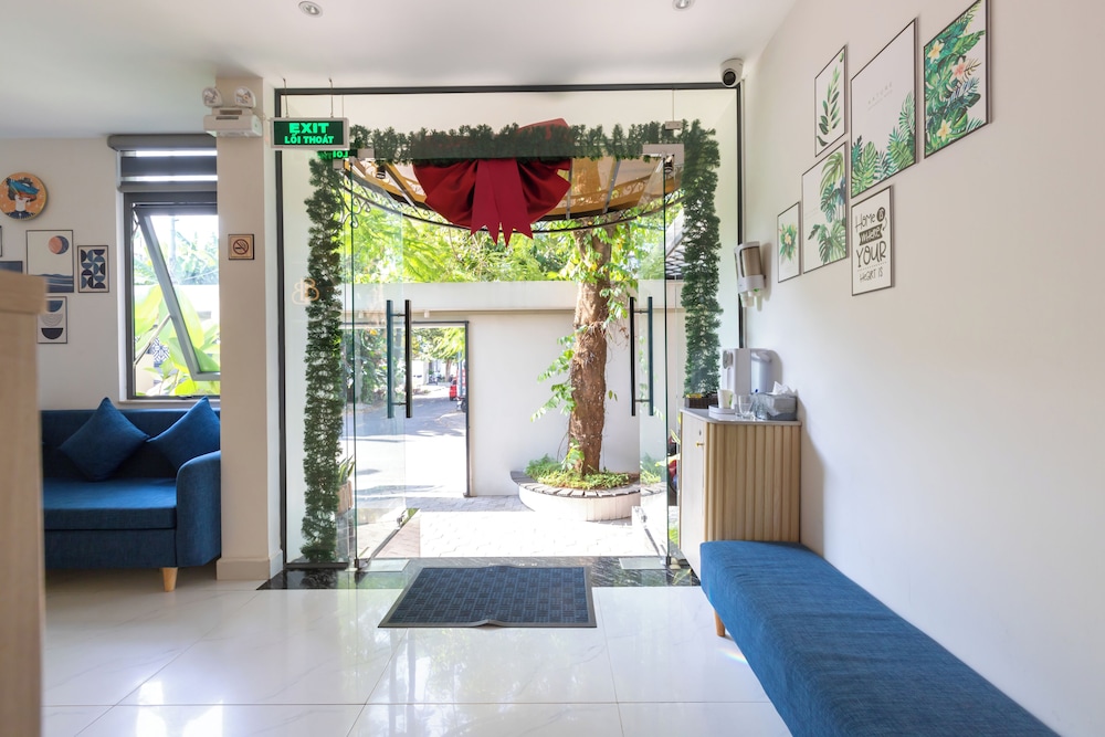 Bin Bin Hotel 11 - Near Island Diamond 13/50