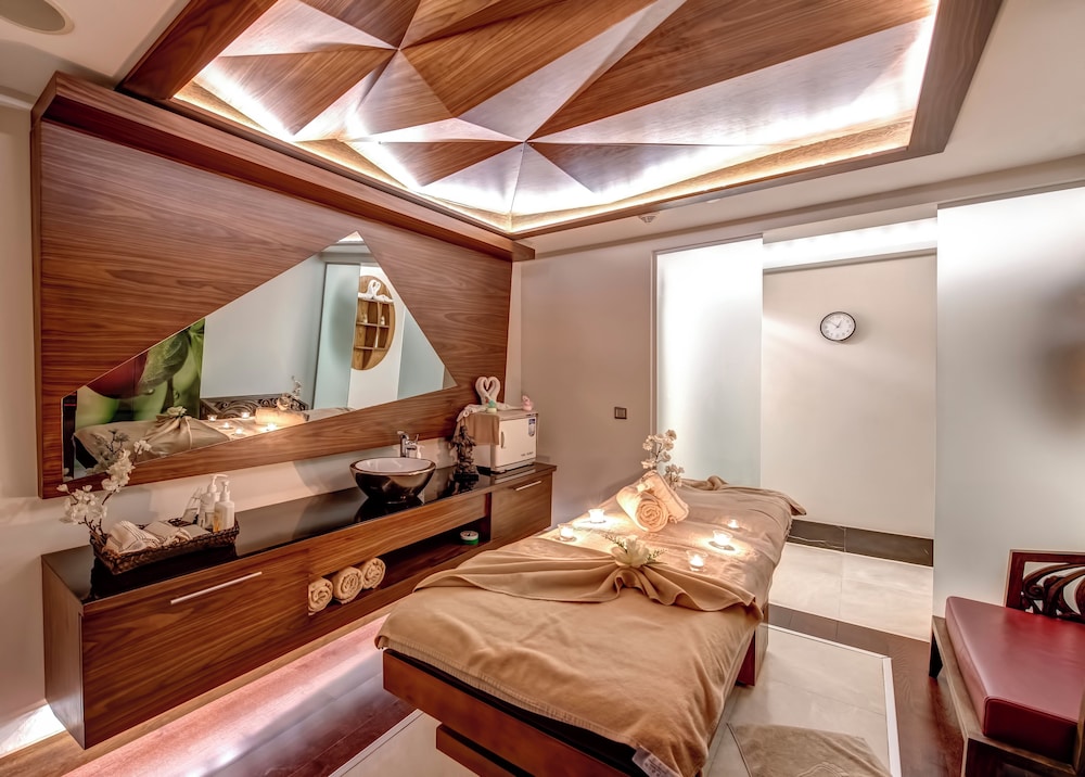 The Elysium Taksim 43/65