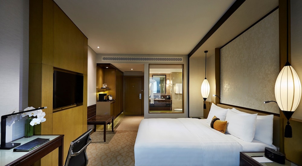 Melia Hanoi 12/50