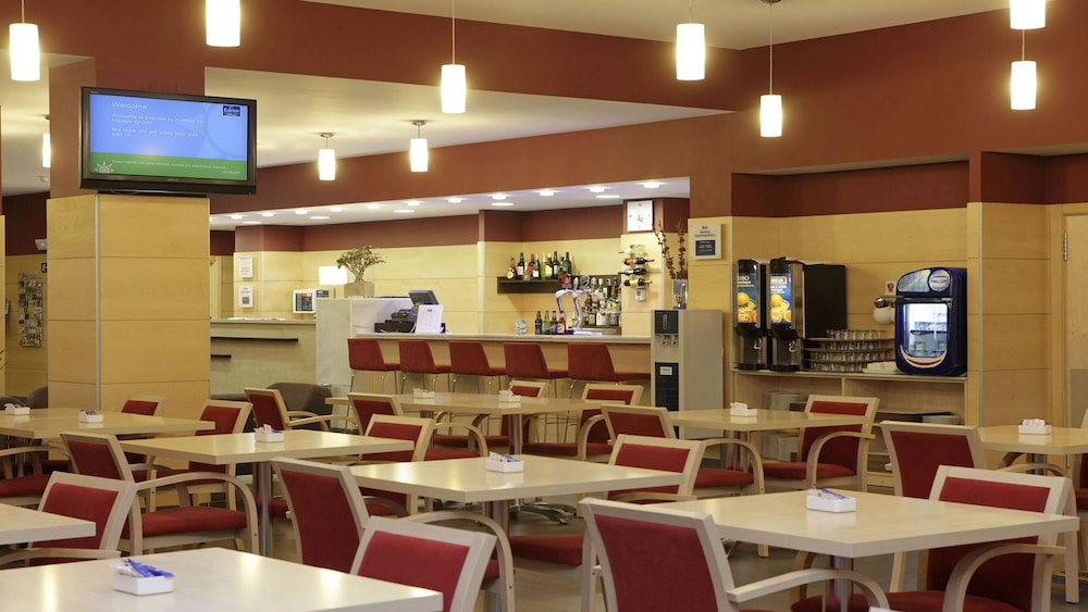 Holiday Inn Express Malaga Airport 37/43