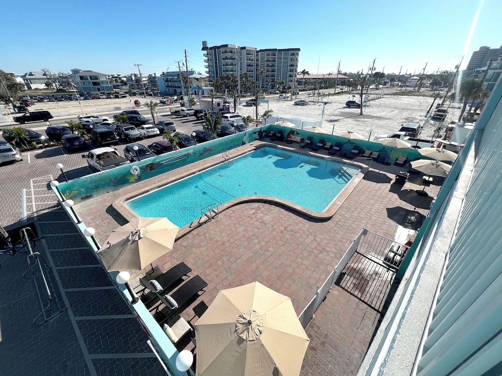 Lani Kai Beachfront 25/50
