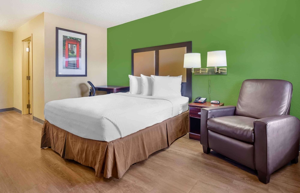 Extended Stay America - Roanoke - Airport 11/36