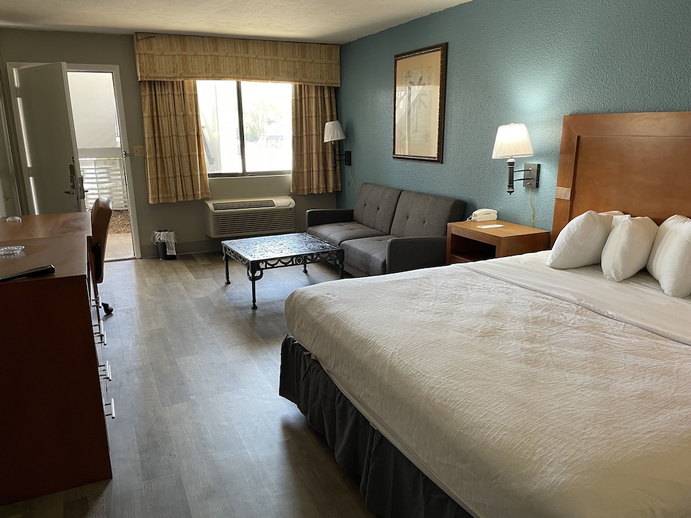 ROOM, 2 QUEEN BEDS