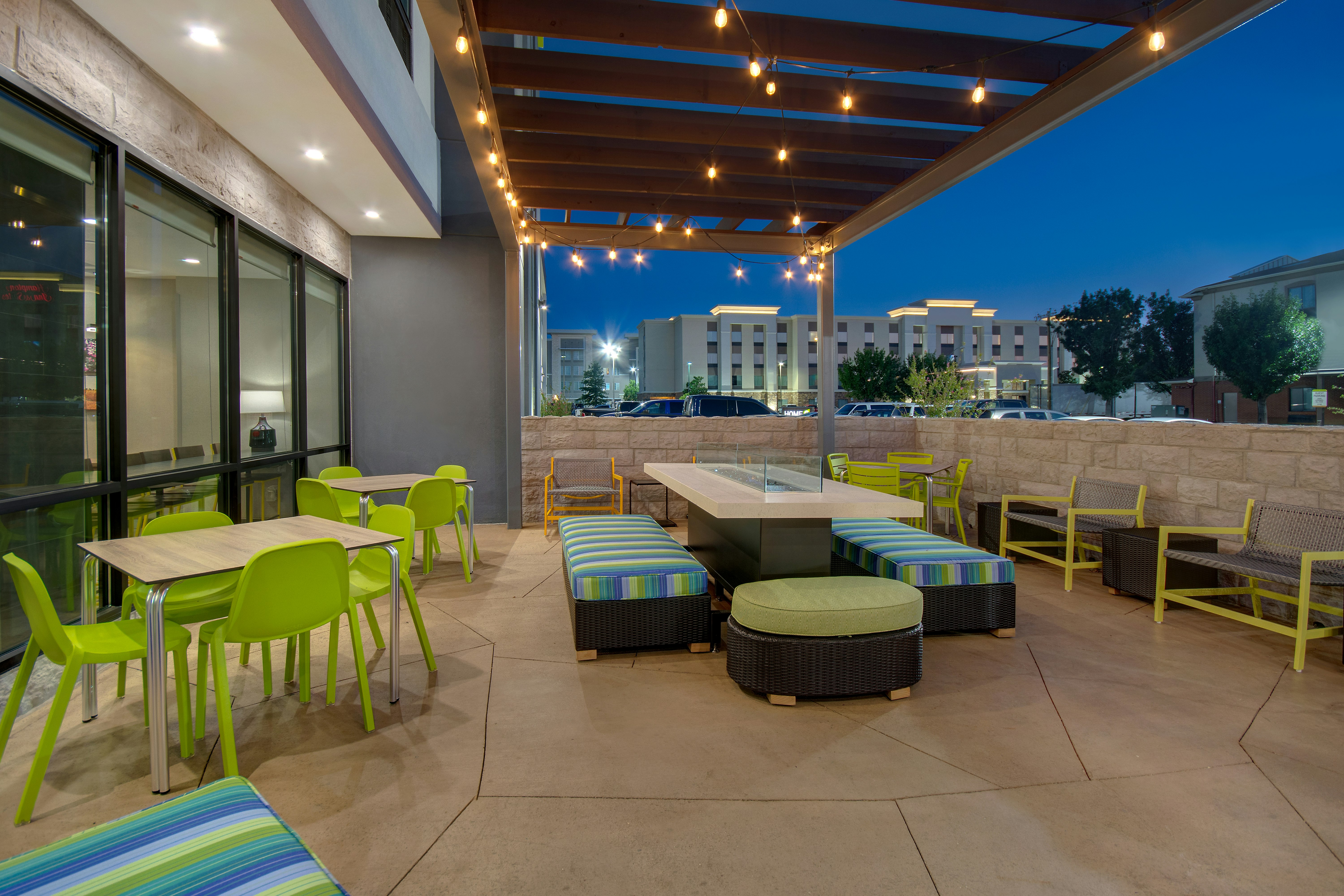 Home2 Suites by Hilton Burleson 20/26