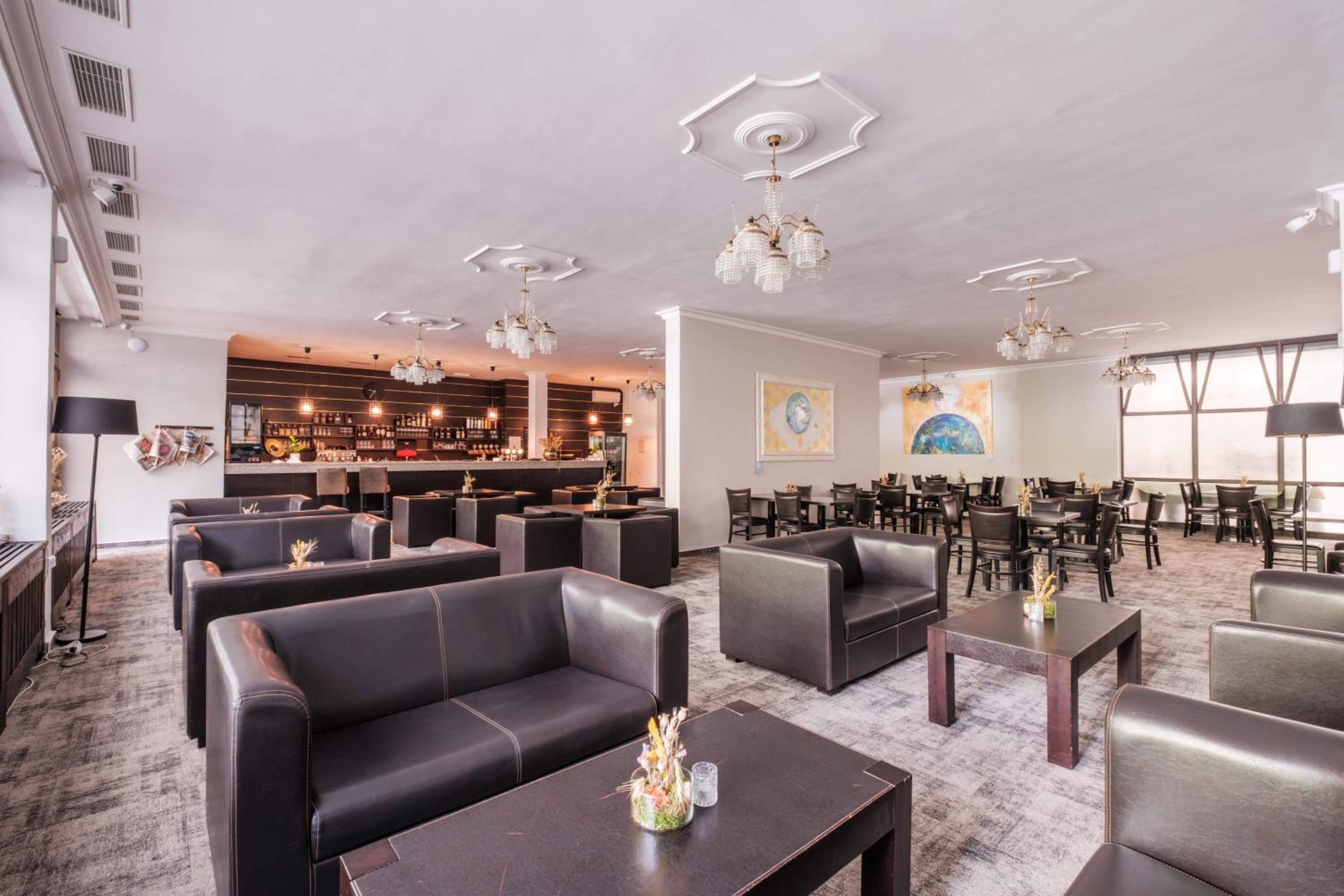 Hotel Slovan 79/100