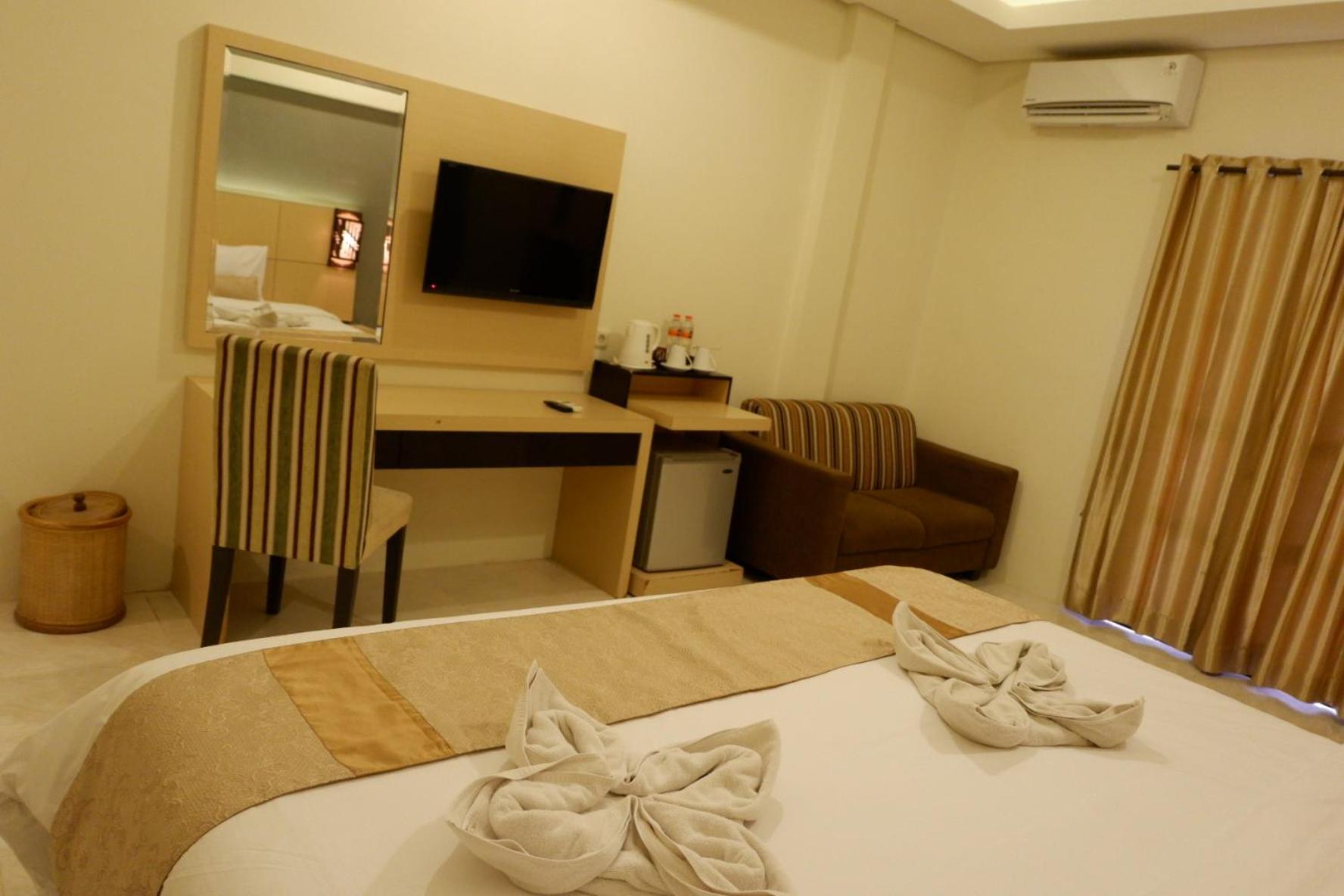 Ataya Hotel 8/22