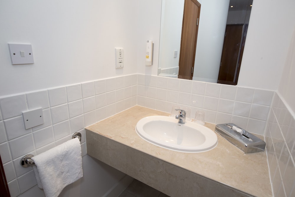 Ramada by Wyndham Cambridge 15/39
