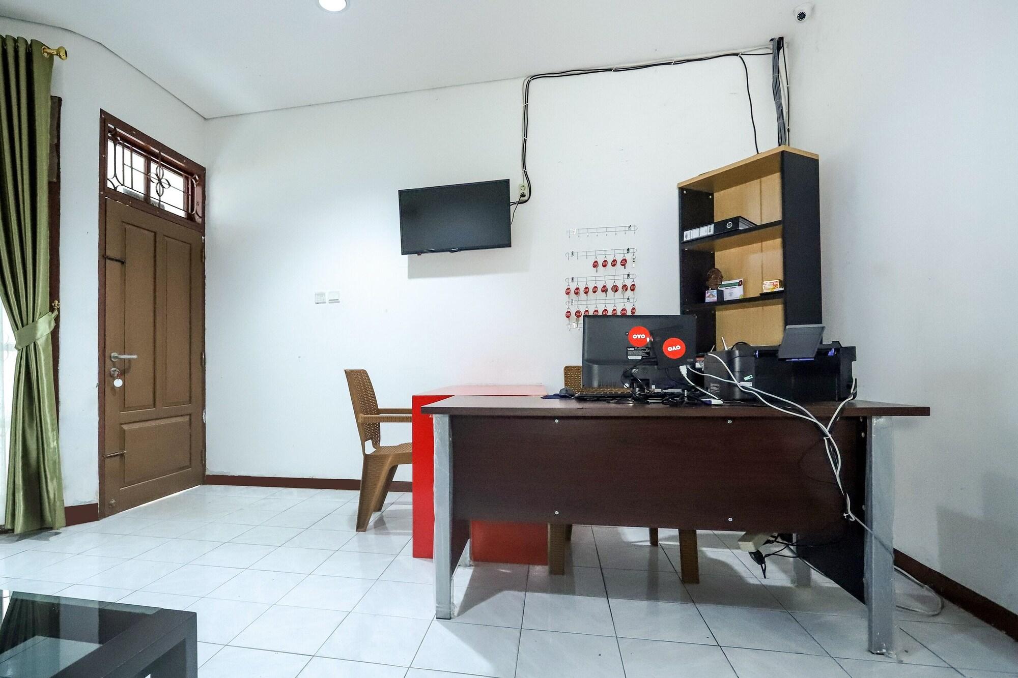 Oyo 1582 Bungo Guest House 4/47