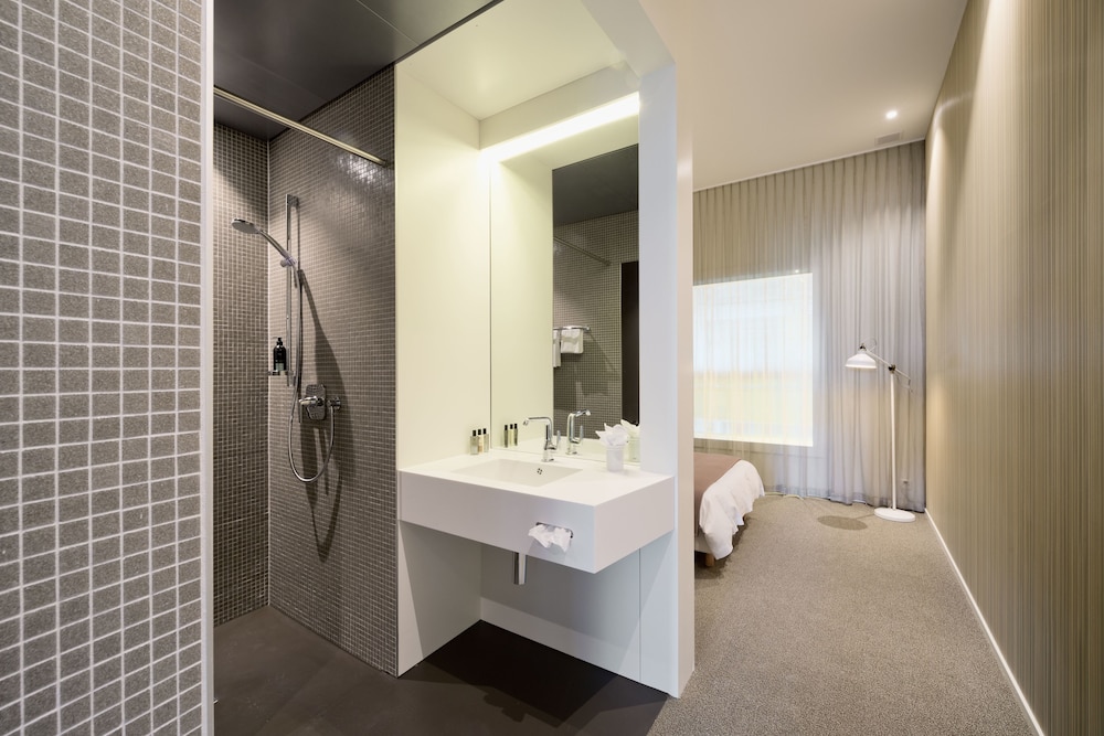 Trafo Hotel 24/54