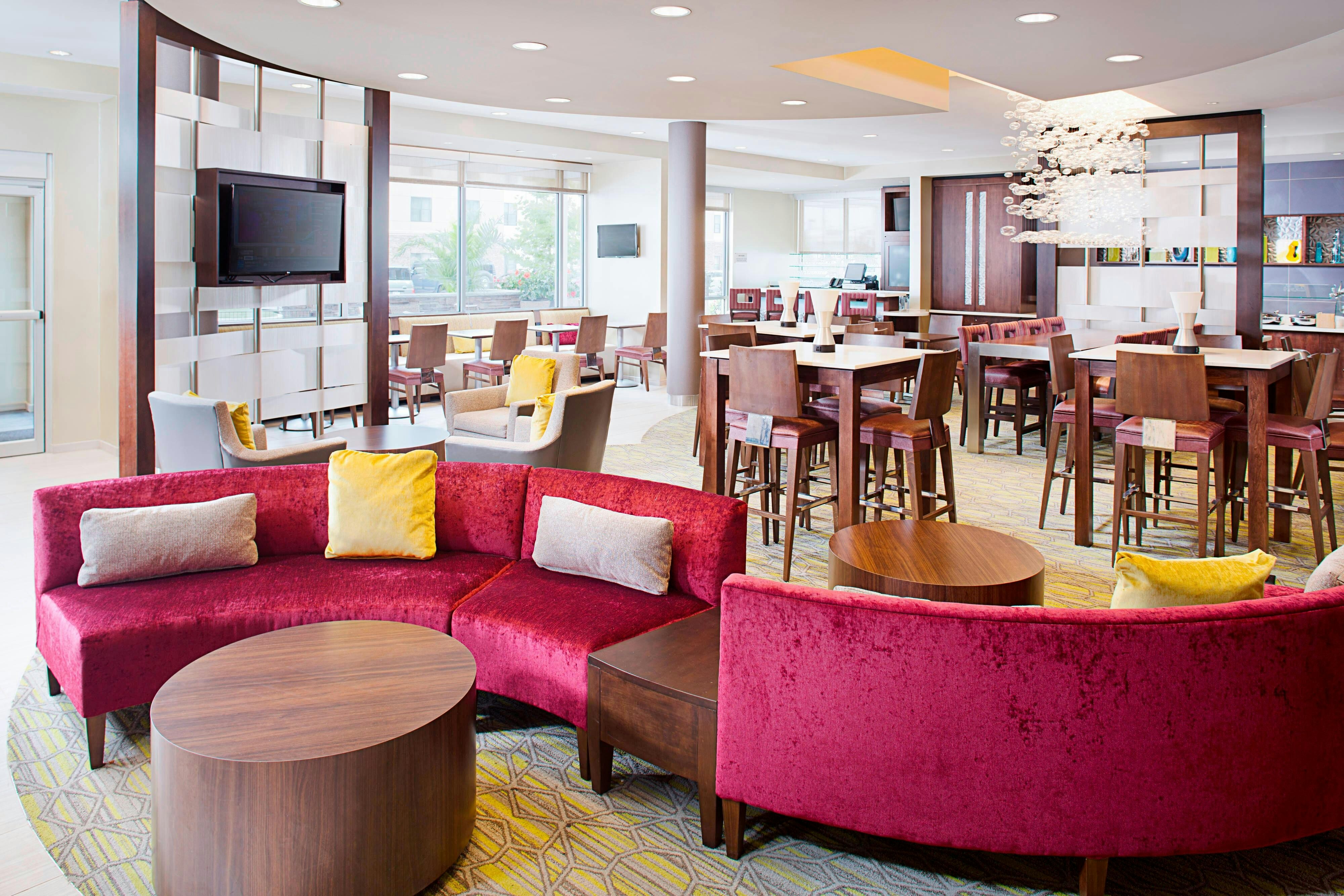 Springhill Suites Carle Place Garden City 7/13