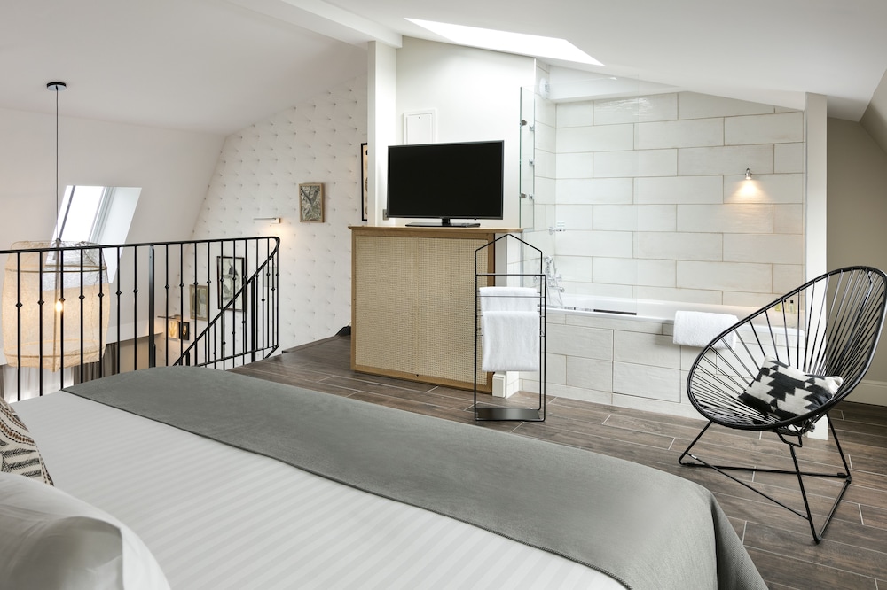 Hotel & Spa Royal Madeleine 72/77