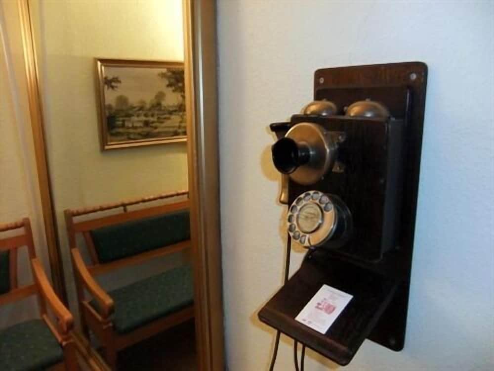 College Guest House 25/37