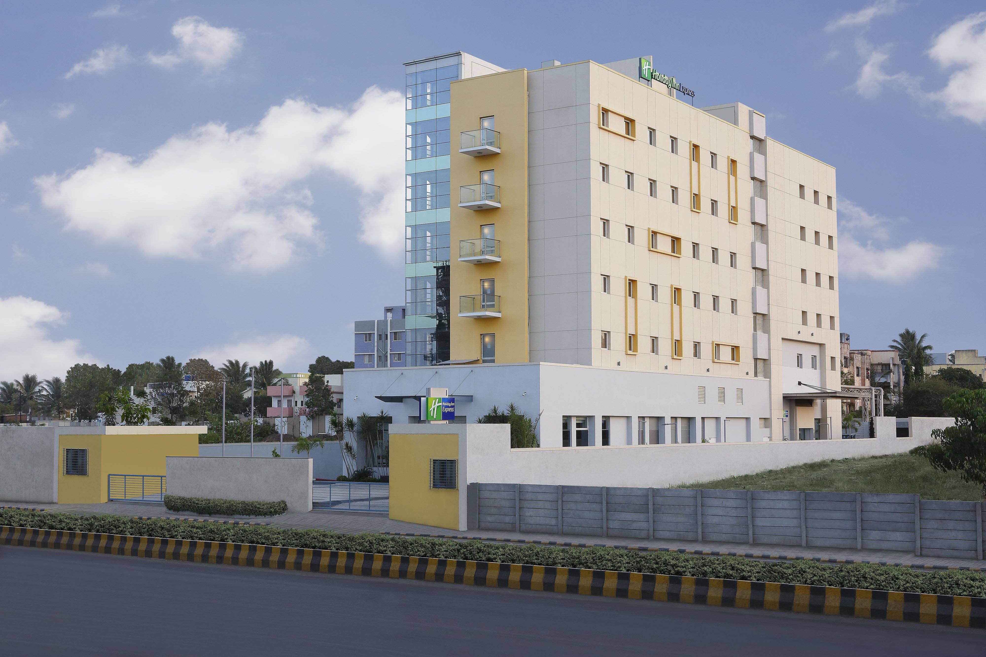 Holiday Inn Express Nashik Indira Nagar 5/56