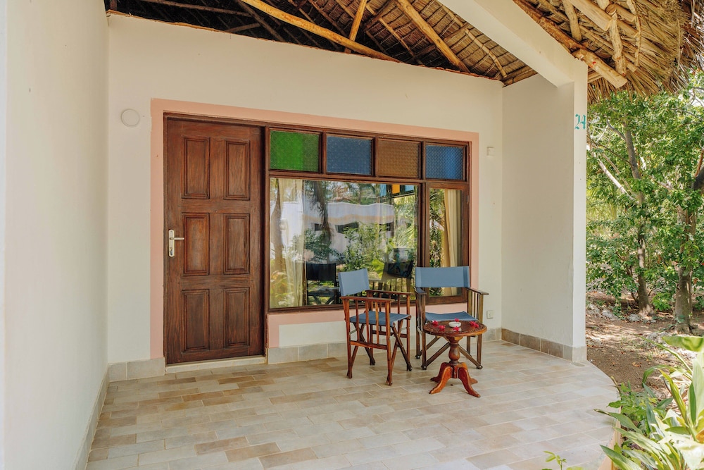 Spice Island Hotel and Resort 11/64