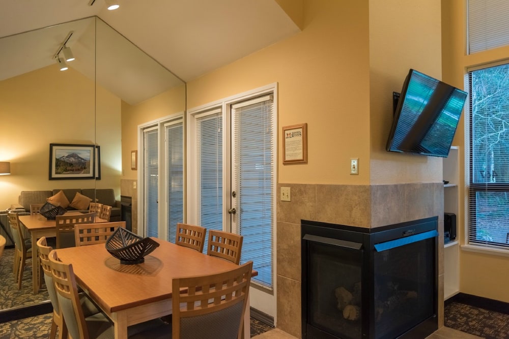Whispering Woods Resort 39/65