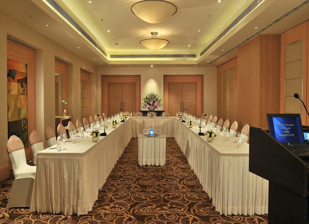 Park Plaza Faridabad. 58/64