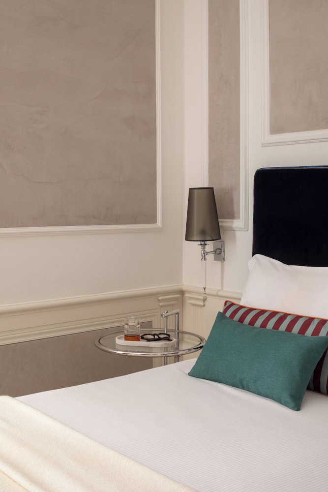 The Britannia Hotel 39/47
