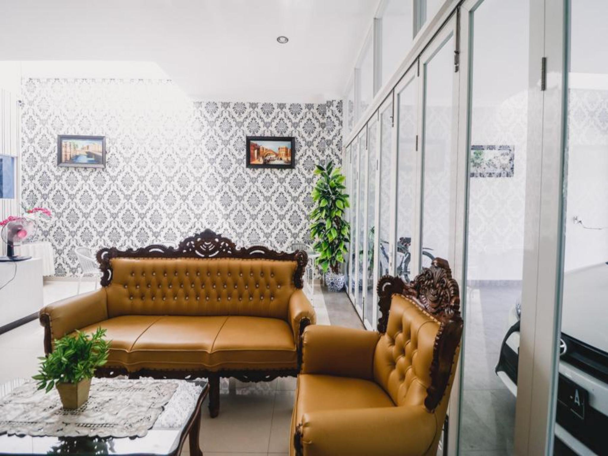 Reddoorz Near Hermes Place Polonia Medan 31/34