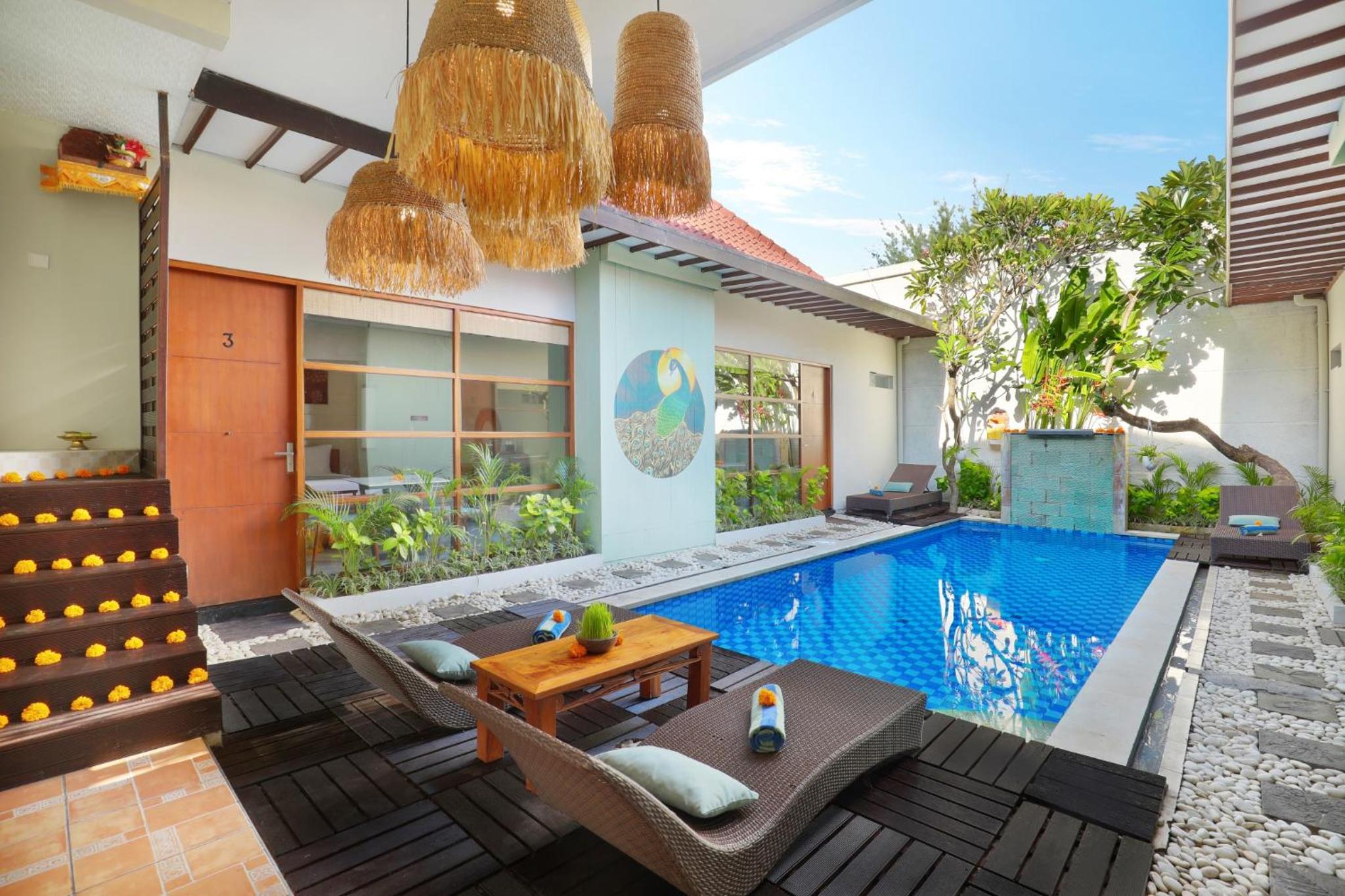 THE VIE VILLA 32/35