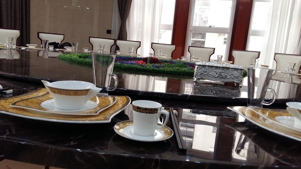 Kololo Courts Hotel & Restaurant 28/40