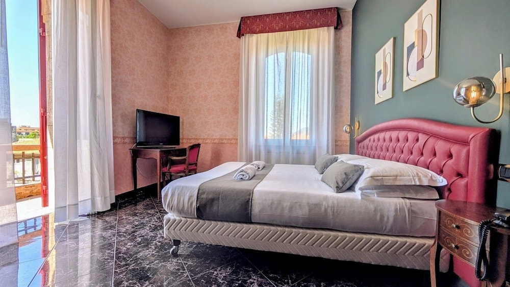 SUPERIOR, DOUBLE BED, BALCONY