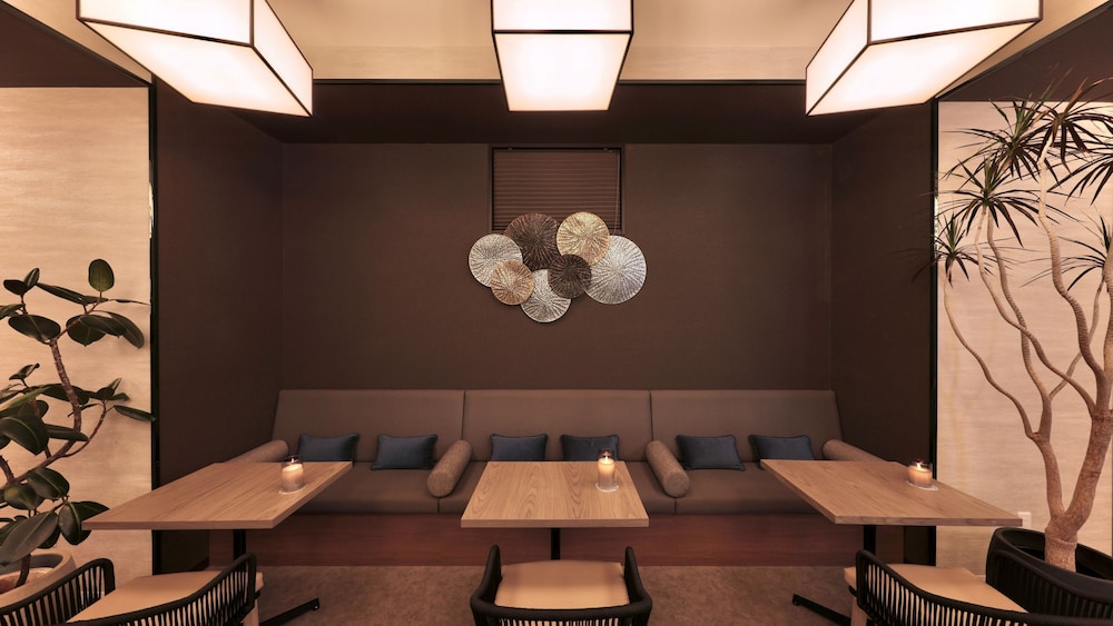 Doutonbori Crystal Hotel 43/49
