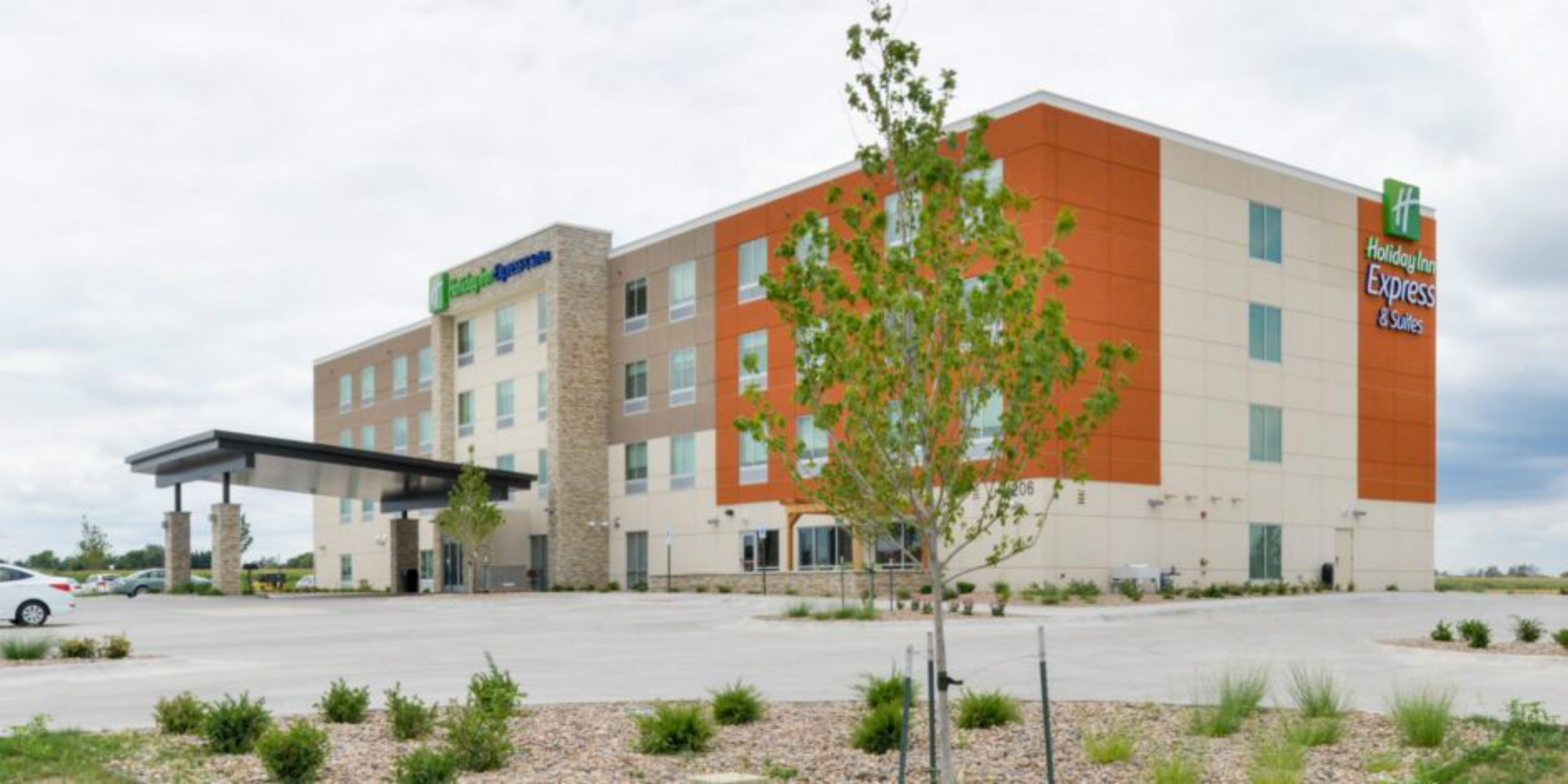 Holiday Inn Express Alliance 4/63