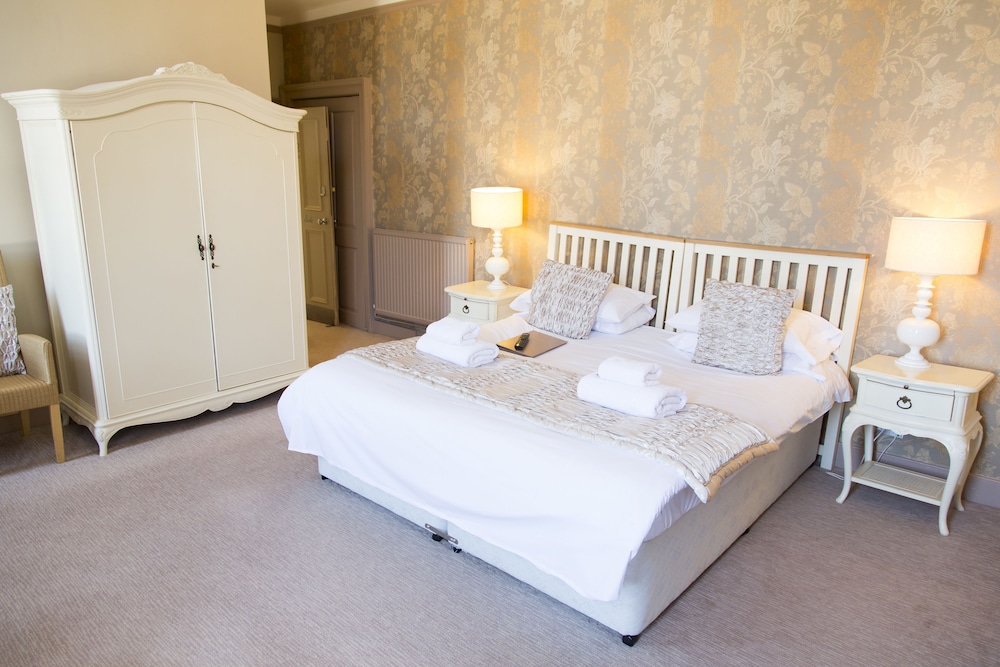 Red Lion - B&amp;B 7/39