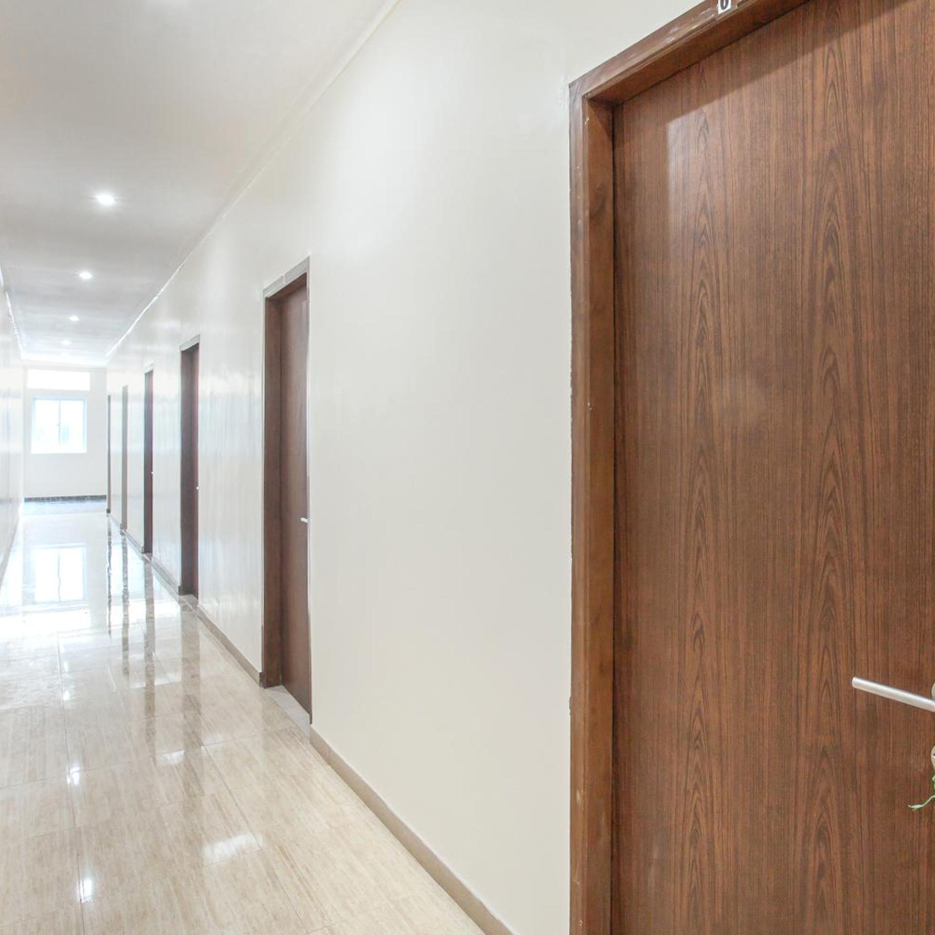 Oyo 134 Lg Residence 30/36