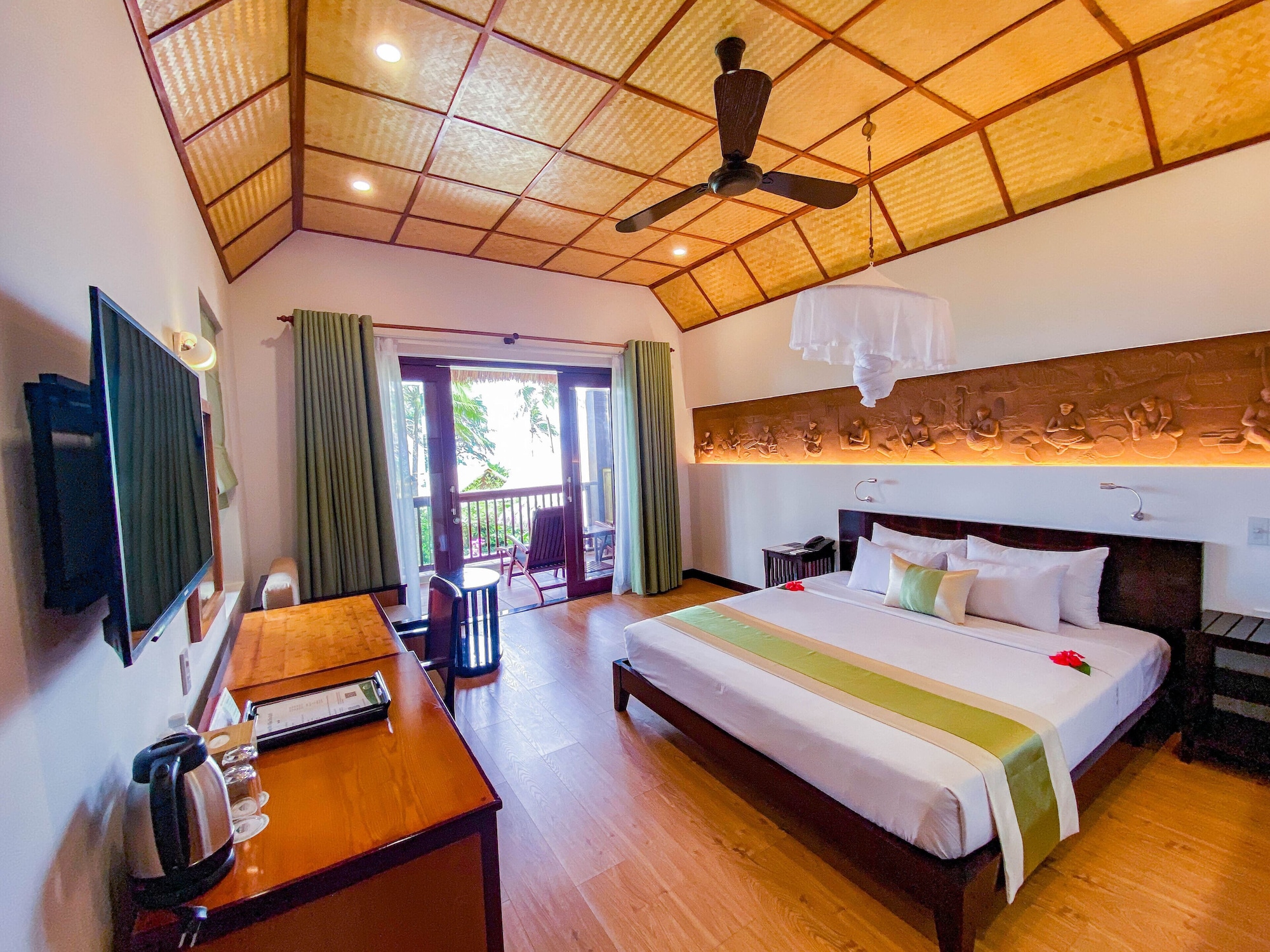 Sea Breeze, Deluxe, King Bed