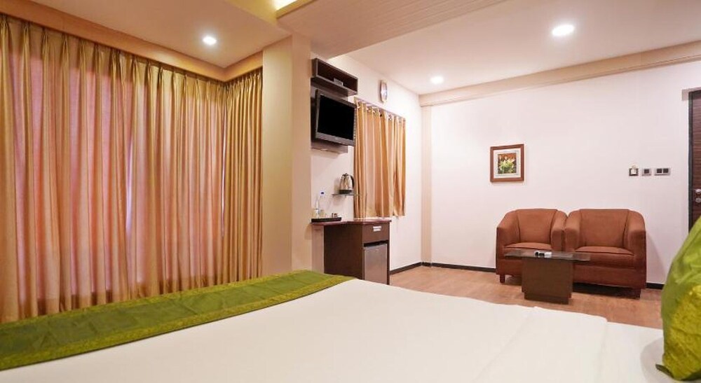 Gold Coast Beach Resort 12/18